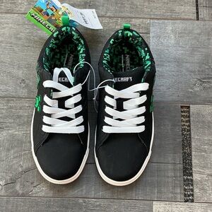 Minecraft Kids Black and Green Sneakers